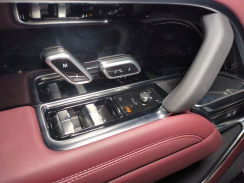New 2026 Land Rover Range Rover SE AWD/4WD image 12