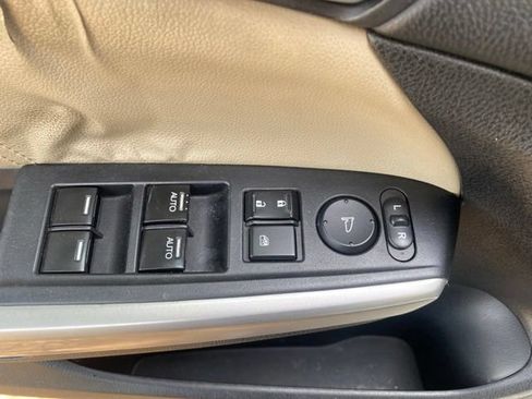 Used 2015 Honda Crosstour EX-L image 13