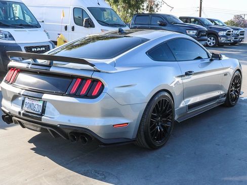 Used 2020 Ford Mustang GT Premium w/ GT Performance Package RWD image 8