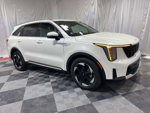 Used 2025 Kia Sorento EX image 5