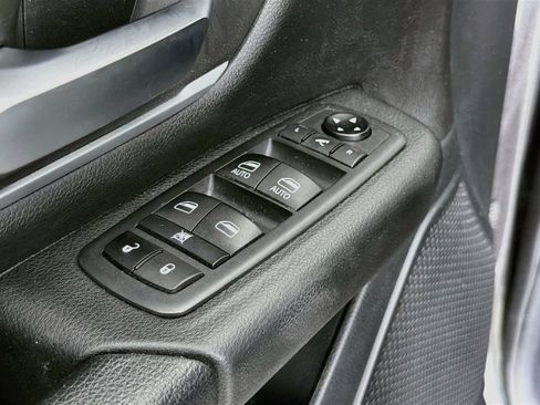 Used 2020 RAM 1500 Lone Star RWD image 21
