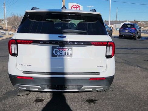 New 2025 Ford Explorer Active w/ Active Comfort Package image 23