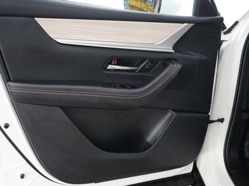 Certified 2024 MAZDA CX-90 Plug-In Hybrid w/ Preferred AWD/4WD image 20