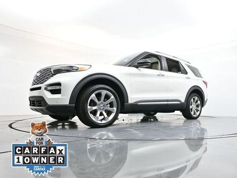 Used 2020 Ford Explorer Platinum w/ Premium Technology Package image 32