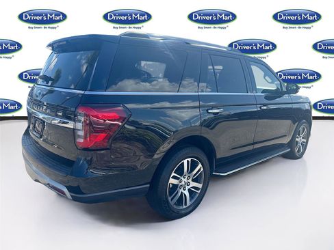 Used 2023 Ford Expedition Limited image 8