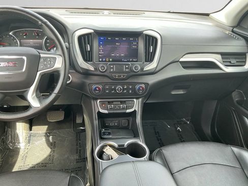 Used 2024 GMC Terrain SLT AWD/4WD image 11