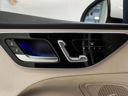 Used 2024 Mercedes-Benz C 300 4MATIC Sedan image 25