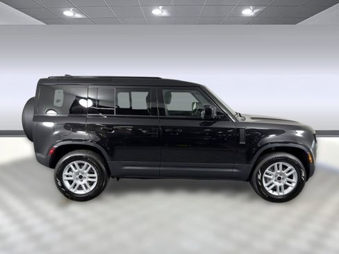 Used 2026 Land Rover Defender 110 S image 7