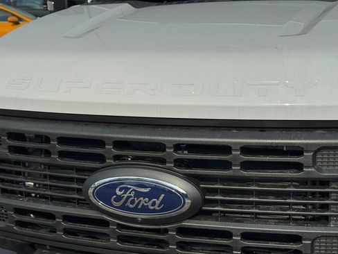 New 2026 Ford F250 XL w/ 360-Degree Camera Package image 3