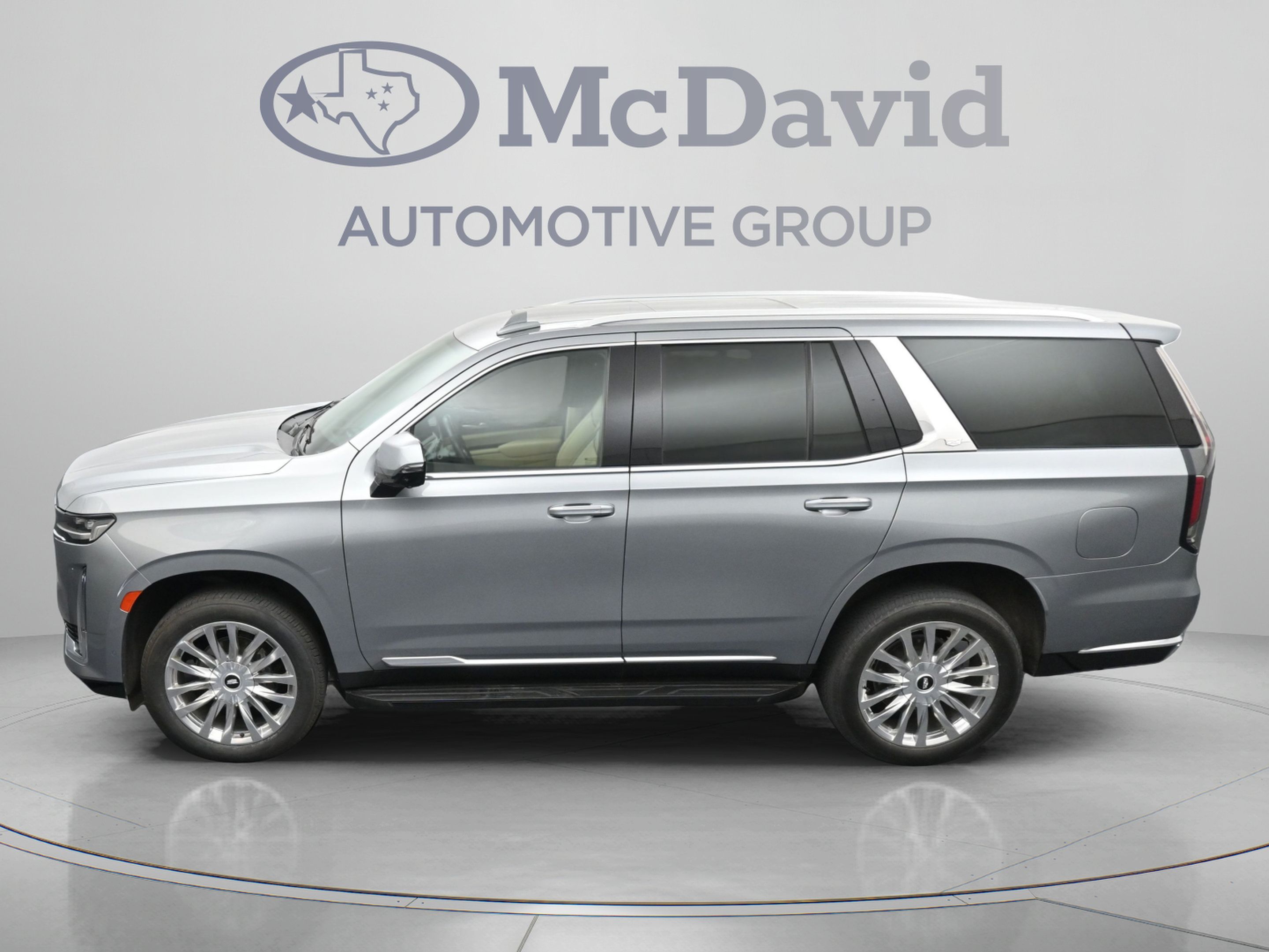 Used 2023 Cadillac Escalade Premium Luxury AWD/4WD image 37