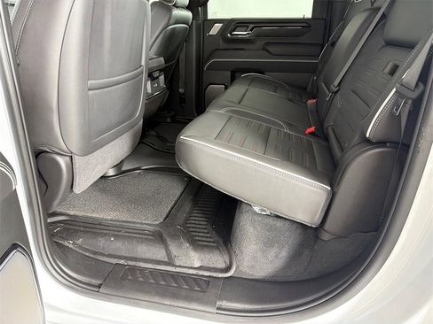 Used 2025 GMC Sierra 2500 AT4X image 22
