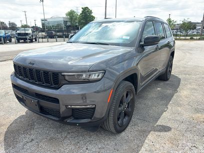 Used 2022 Jeep Grand Cherokee L Limited w/ Black Appearance Package