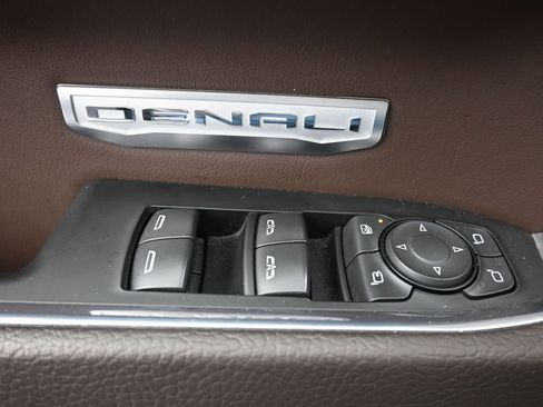 Used 2023 GMC Sierra 1500 Denali image 18