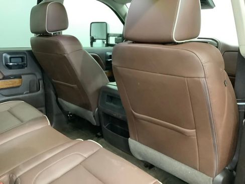 Used 2016 Chevrolet Silverado 2500 High Country w/ Duramax Plus Package AWD/4WD image 31