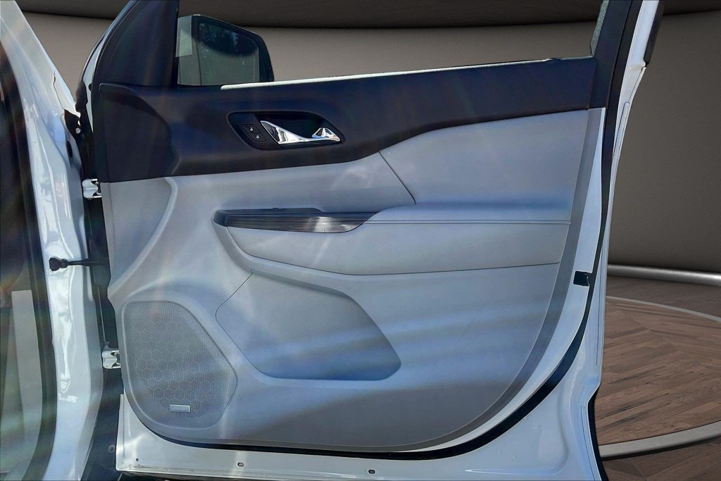 Used 2017 GMC Acadia SLT FWD image 32