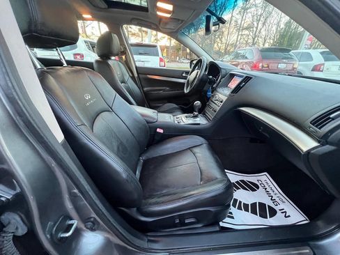 Used 2013 INFINITI G37 x Sedan w/ Premium Pkg image 12