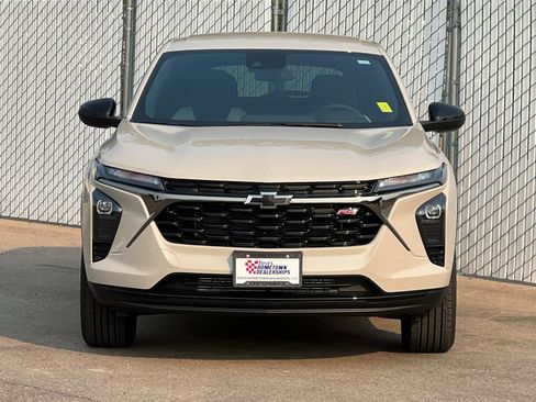 New 2026 Chevrolet Trax RS FWD image 6