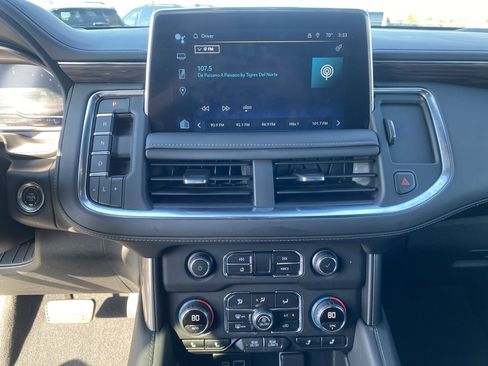 Used 2024 Chevrolet Tahoe Z71 w/ Luxury Package image 18