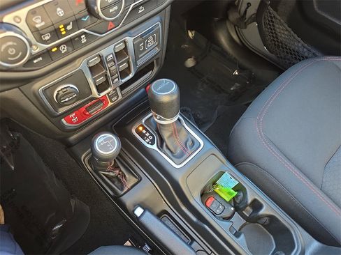 Used 2023 Jeep Gladiator Rubicon w/ LED Lighting Group image 29