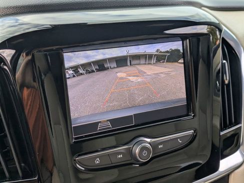 Used 2023 Chevrolet Traverse LS w/ Safety Package image 23