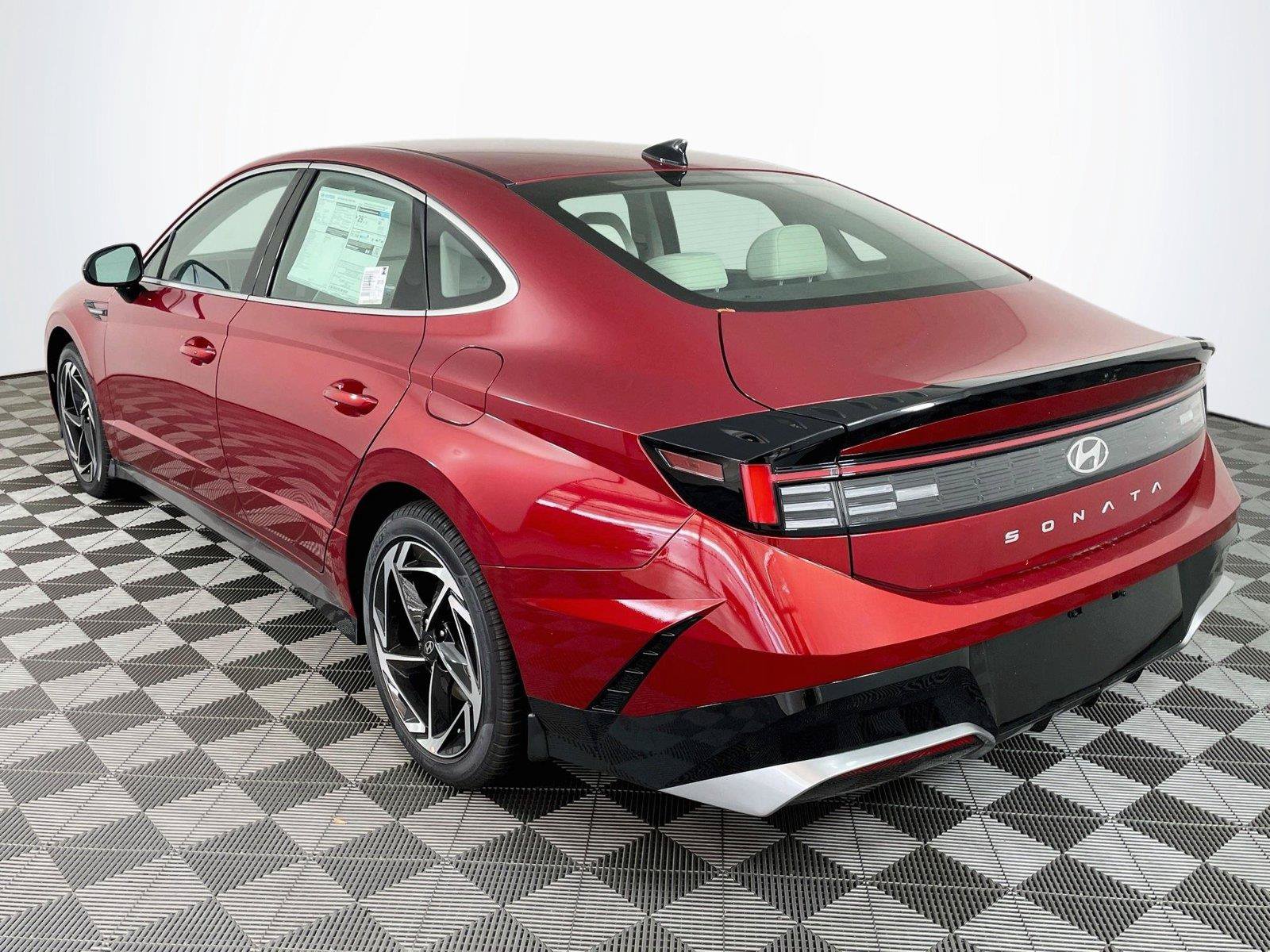 New 2026 Hyundai Sonata SEL FWD image 4