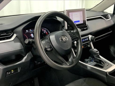 Used 2024 Toyota RAV4 XLE FWD image 14