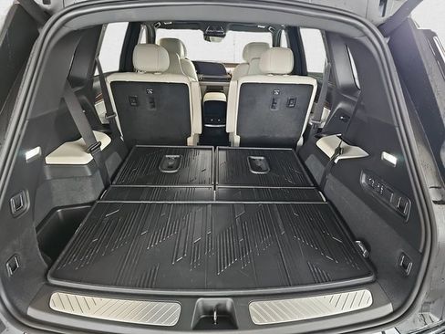 New 2026 Cadillac Vistiq Luxury w/ LPO, Floor Liner Package image 14
