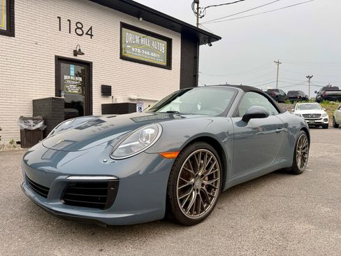 Used 2017 Porsche 911 Carrera image 2