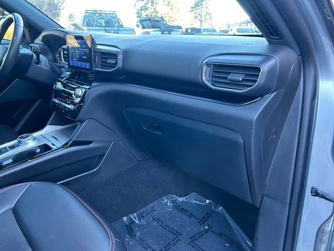 Used 2023 Ford Explorer ST-Line AWD/4WD image 26