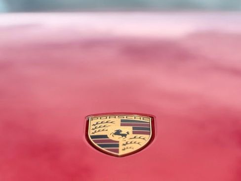 Used 2021 Porsche 718 Cayman GT4 RWD image 13