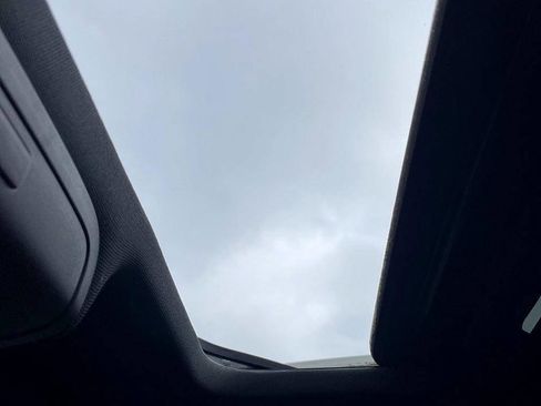 Used 2016 Volkswagen Jetta GLI SE image 22