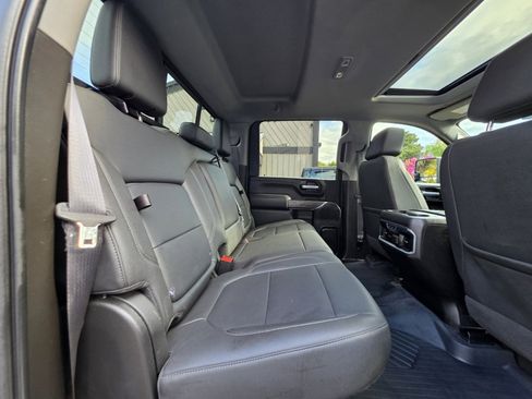 Used 2021 Chevrolet Silverado 3500 LTZ w/ LTZ Premium Package image 18