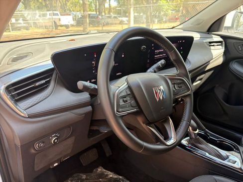 Used 2025 Buick Encore GX Preferred image 30