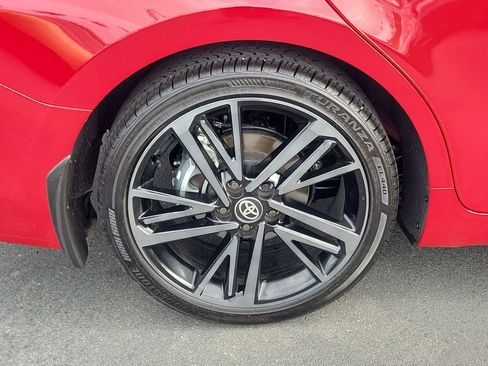 Used 2025 Toyota Camry XSE image 6