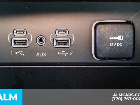 Used 2024 Jeep Grand Cherokee Limited image 44