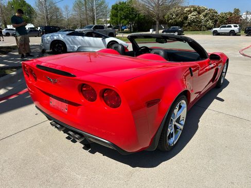 Used 2011 Chevrolet Corvette Grand Sport w/ Preferred Equipment Group image 4