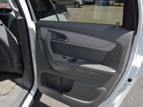 Used 2014 Chevrolet Traverse LS AWD/4WD image 27
