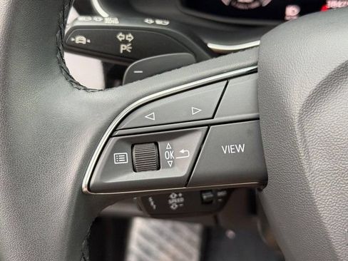 Used 2023 Audi Q7 2.0T Premium w/ Convenience Package AWD/4WD image 17