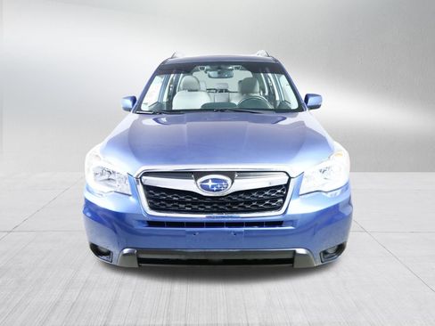 Used 2016 Subaru Forester 2.5i Touring w/ Eyesight & Navigation System AWD/4WD image 2