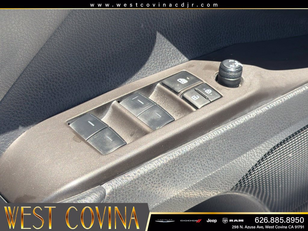 Used 2024 Toyota Camry SE FWD image 15