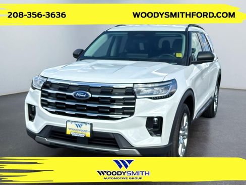 Used 2025 Ford Explorer Active w/ Active Comfort Package AWD/4WD image 1