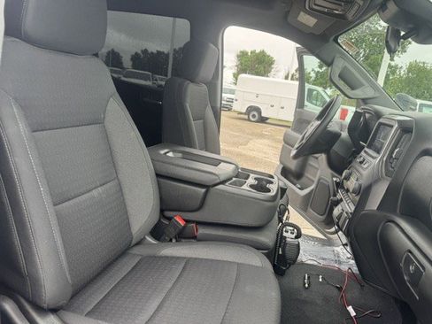 Used 2022 Chevrolet Silverado 1500 Custom AWD/4WD image 34