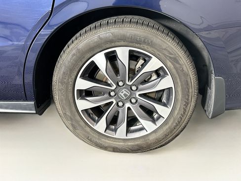 Used 2022 Honda Odyssey EX-L image 11
