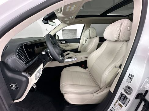 New 2026 Mercedes-Benz GLS 450 4MATIC image 22