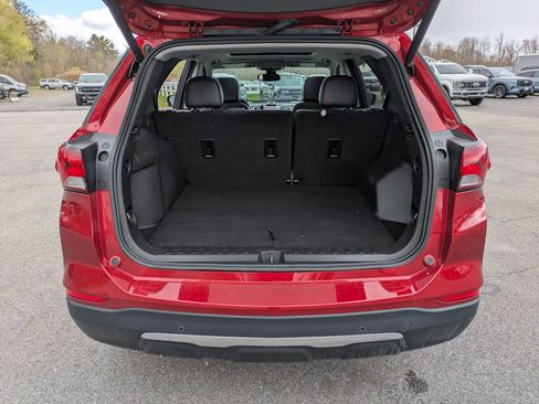 Used 2023 Chevrolet Equinox Premier AWD/4WD image 21
