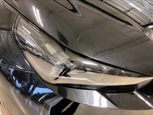 Used 2026 BMW M5 w/ Carbon Package image 25