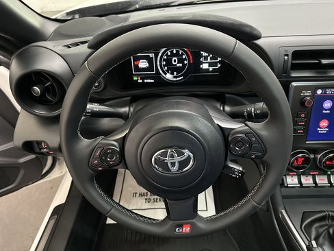 Used 2023 Toyota GR86 Premium w/ ALL Weather Mat Package (TMS) RWD image 24
