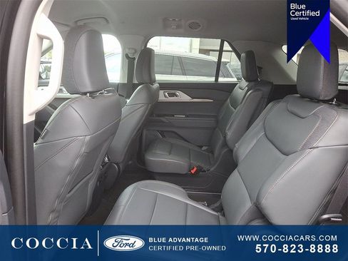 Certified 2025 Ford Explorer Active w/ Active Comfort Package image 11