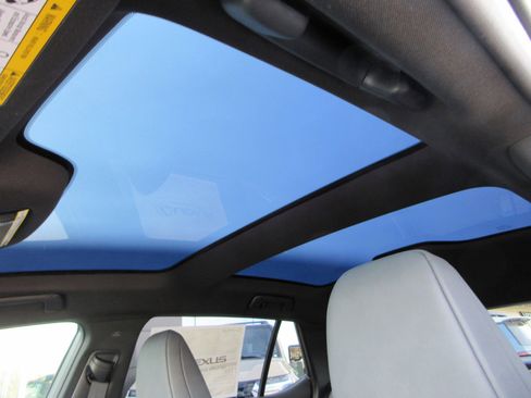 New 2026 Lexus RZ 450e AWD image 18