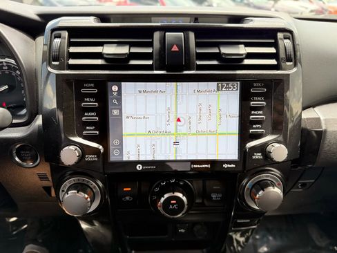 Used 2020 Toyota 4Runner Venture image 33